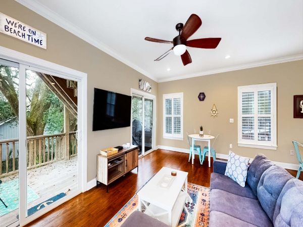 Isle Of Palms Home 1015210