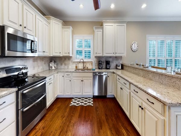 Isle Of Palms Home 1015210