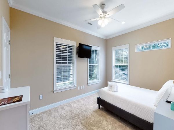 Isle Of Palms Home 1015210