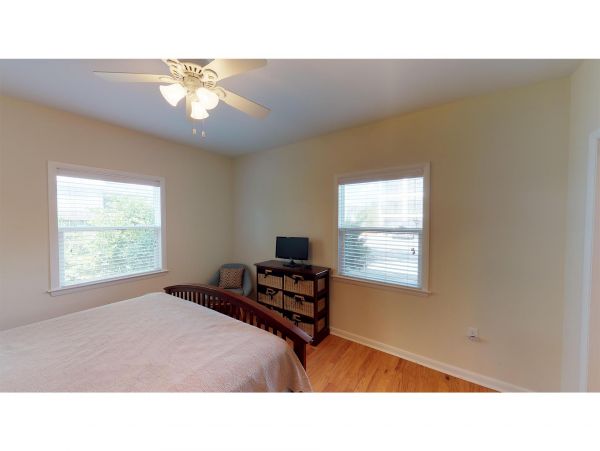 Isle Of Palms Home 1015213