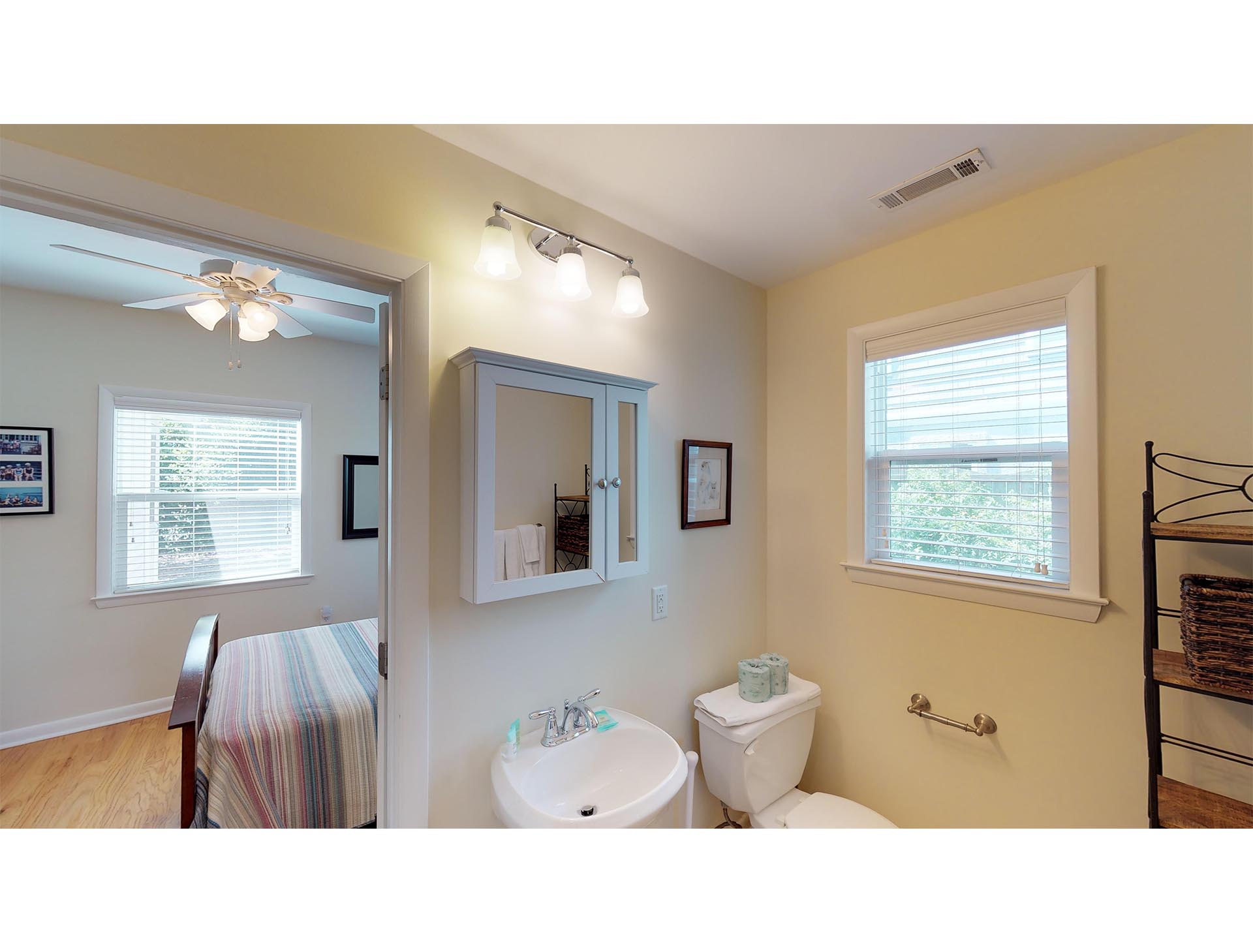 Isle Of Palms Home 1015213