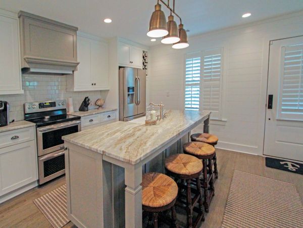 Isle Of Palms Home 1015220