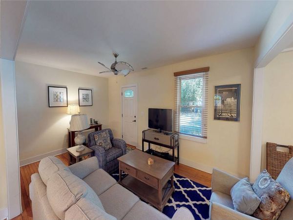 Isle Of Palms Home 1015226
