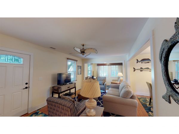 Isle Of Palms Home 1015226
