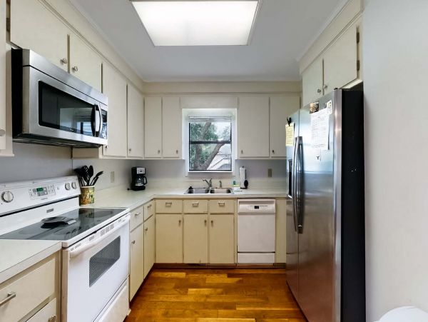 Isle Of Palms Home 1015232