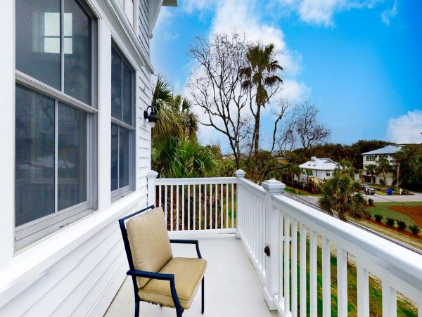 Isle Of Palms Home 1015233