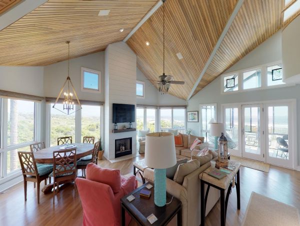 Isle Of Palms Home 1015234