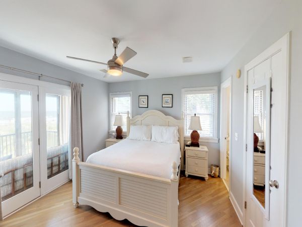 Isle Of Palms Home 1015234