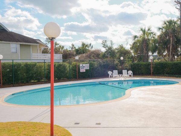 Isle Of Palms Home 1015234