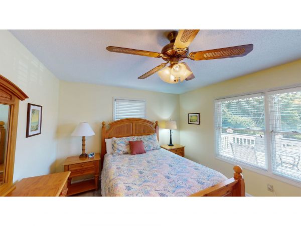 Isle Of Palms Home 1015239