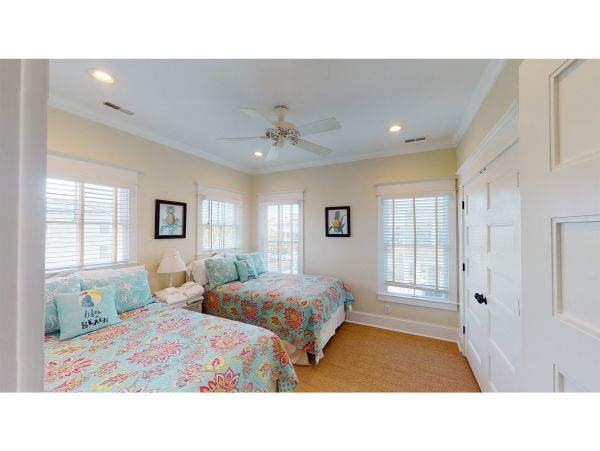 Isle Of Palms Home 1015242