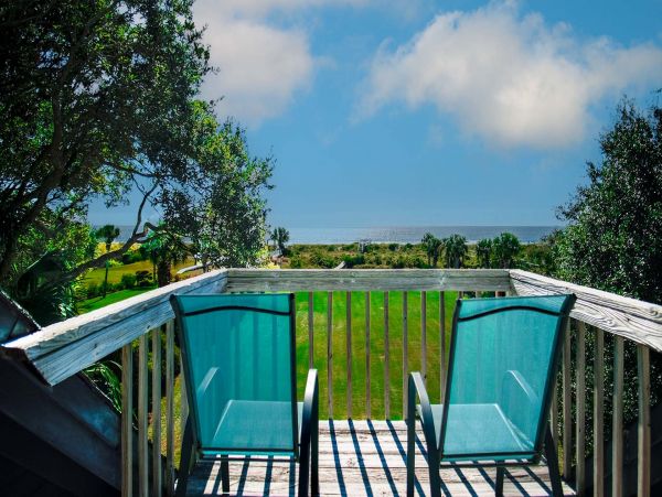 Beautiful Beachfront Four Bedroom Vacation Rental