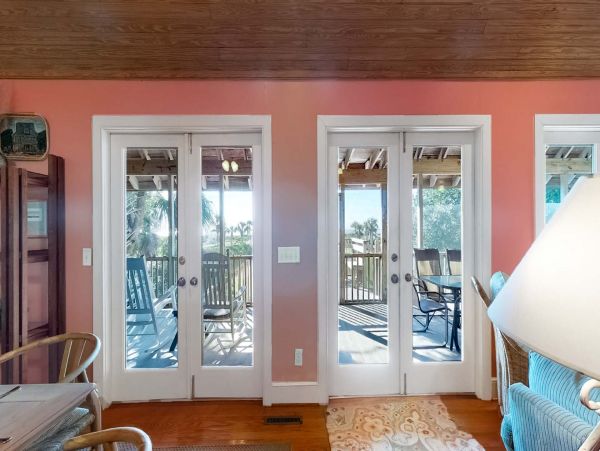 Beautiful Beachfront Four Bedroom Vacation Rental