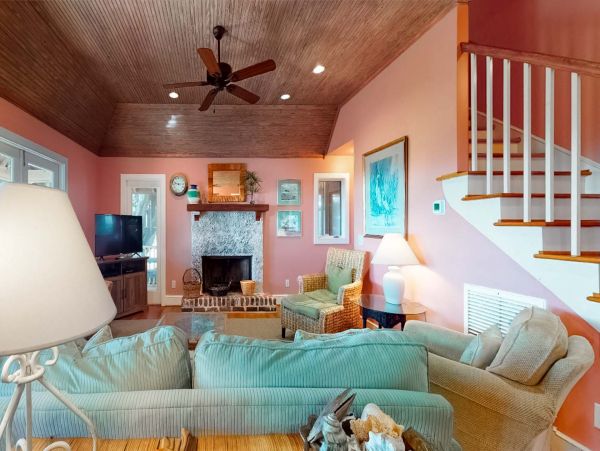 Beautiful Beachfront Four Bedroom Vacation Rental