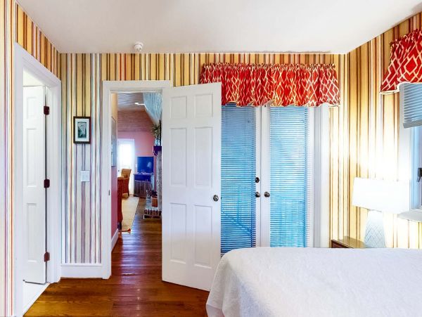 Beautiful Beachfront Four Bedroom Vacation Rental