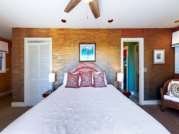 Beautiful Beachfront Four Bedroom Vacation Rental