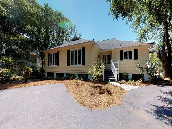 Isle Of Palms Home 1015245