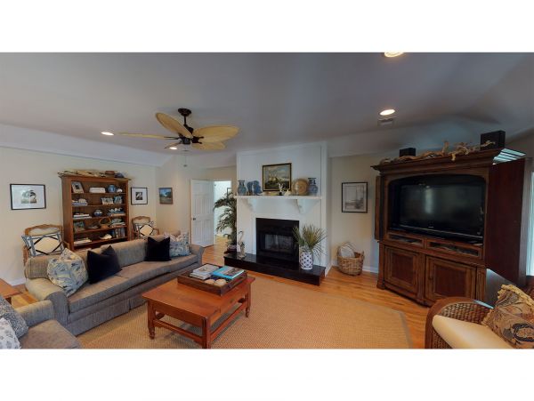 Isle Of Palms Home 1015245