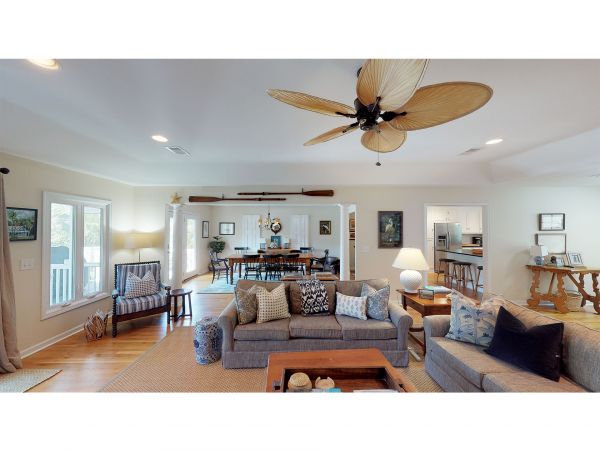 Isle Of Palms Home 1015245