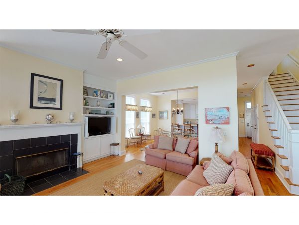 Isle Of Palms Home 1015250