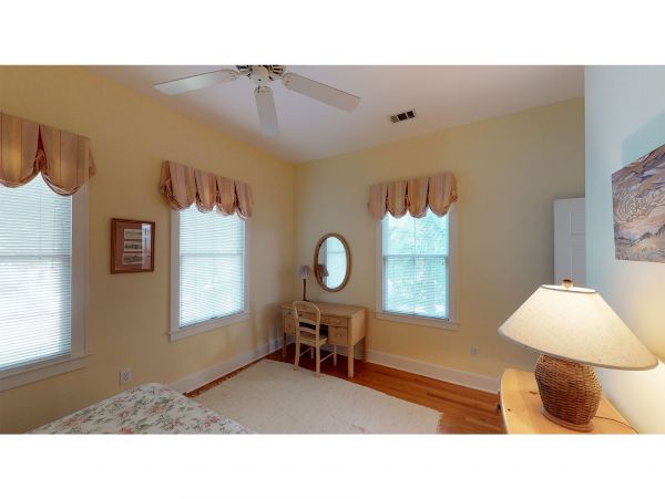 Isle Of Palms Home 1015250