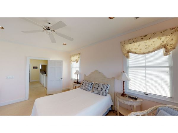 Isle Of Palms Home 1015250