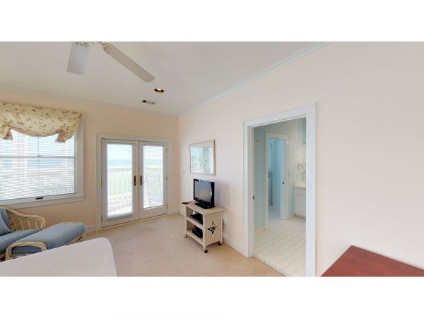 Isle Of Palms Home 1015250