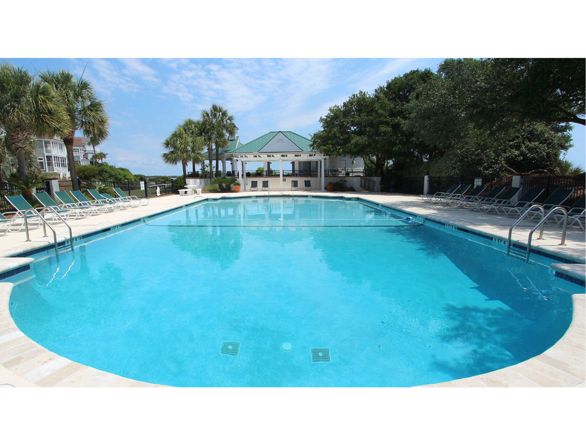 Isle Of Palms Home 1015250