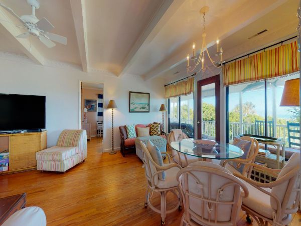 Huge Beachfront Retreat
