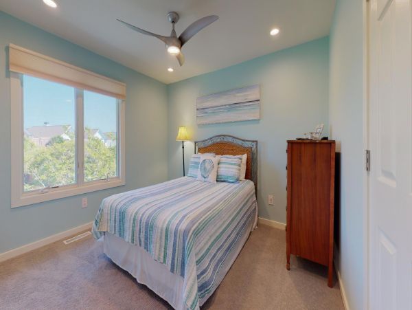 Three Bedroom Rental Lagoon & Golf Course Views