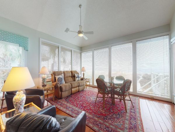 Isle Of Palms Home 1015302