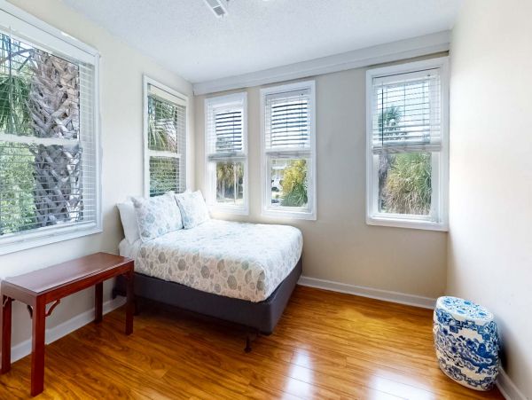 Isle Of Palms Condo 1015312