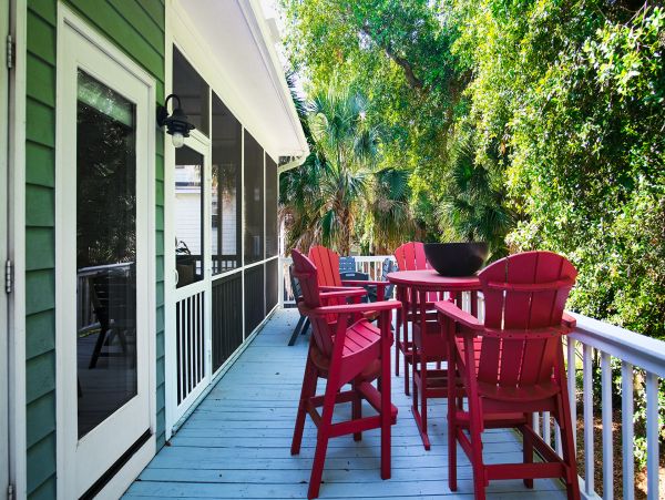 Beautiful Vacation Rental 3 Bedroom Walk to Beach