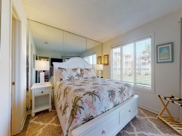Isle Of Palms Condo 1015316