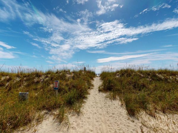 Isle Of Palms Condo 1015316