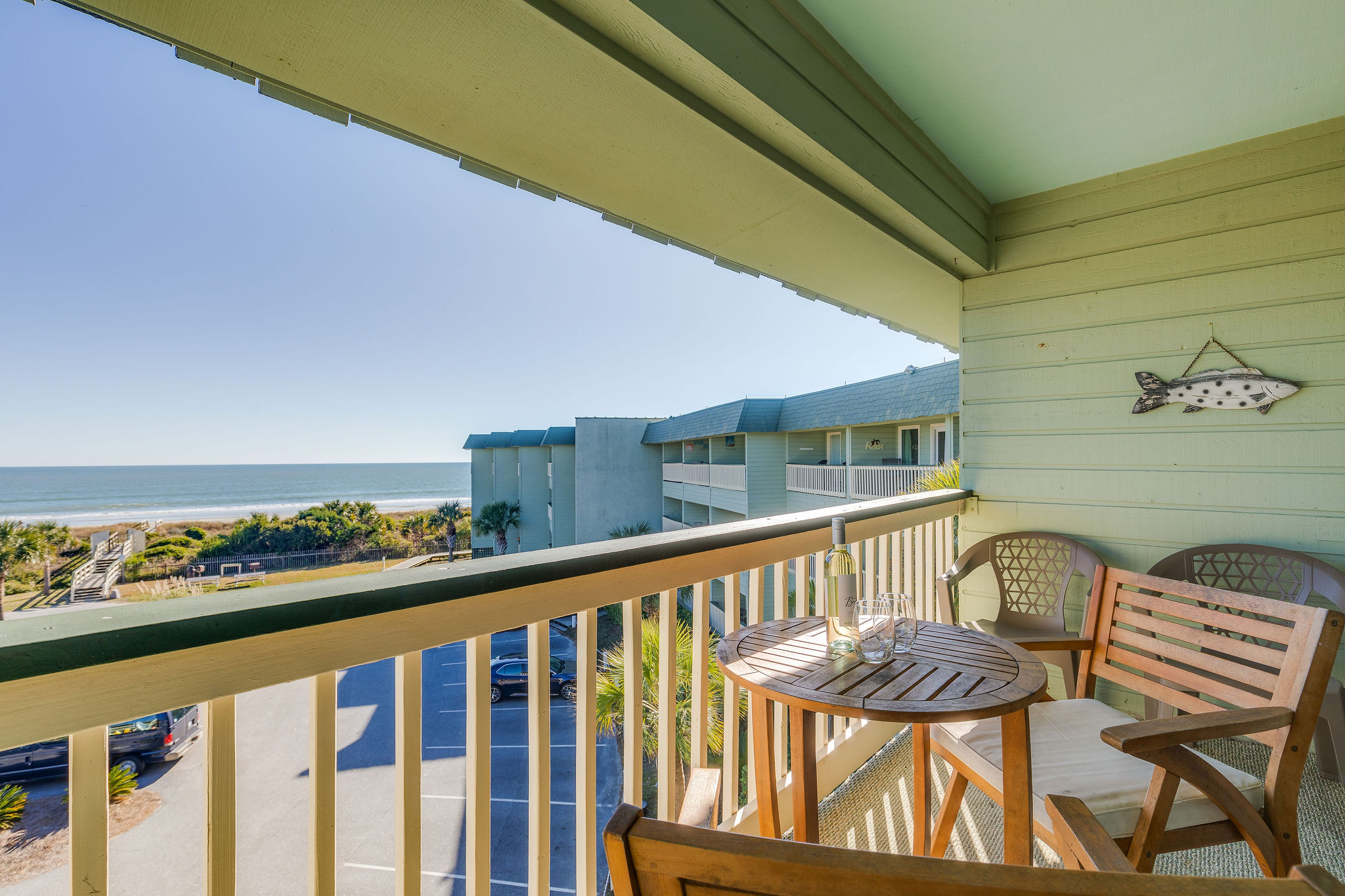 Steps to Beach Vacation Condo One Bedroom