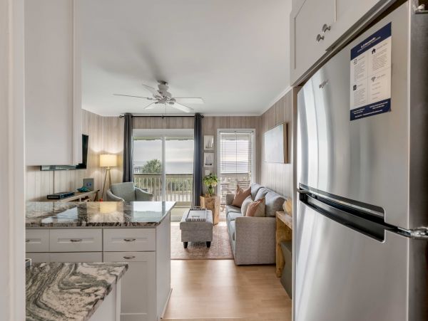 Steps to Beach Vacation Condo One Bedroom