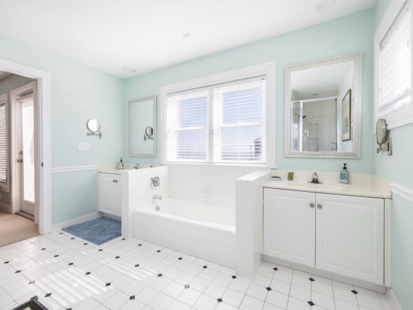 Isle of Palms 4 Bedroom Home with Stunning Ocean Views