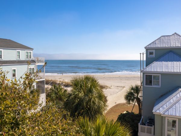 Isle of Palms 4 Bedroom Home with Stunning Ocean Views