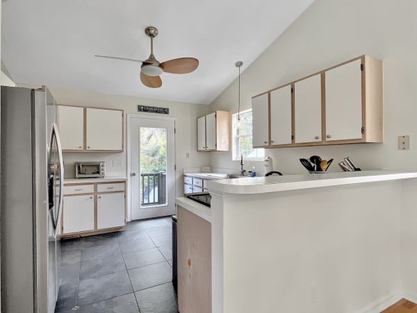 Charming Beach House with 4 Bedrooms in Isle of Palms