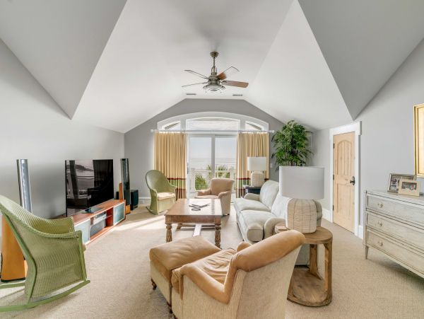 Oceanfront 8 Bedroom Luxury Vacation Home
