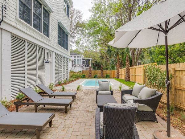 Isle Of Palms Home 1015339