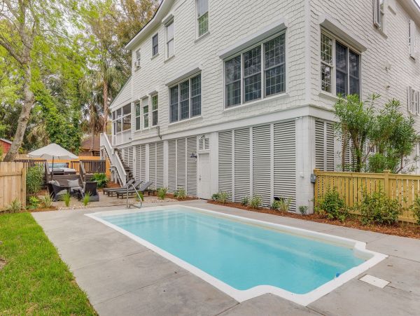 Isle Of Palms Home 1015339