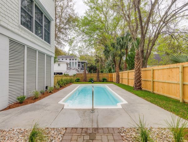 Isle Of Palms Home 1015339