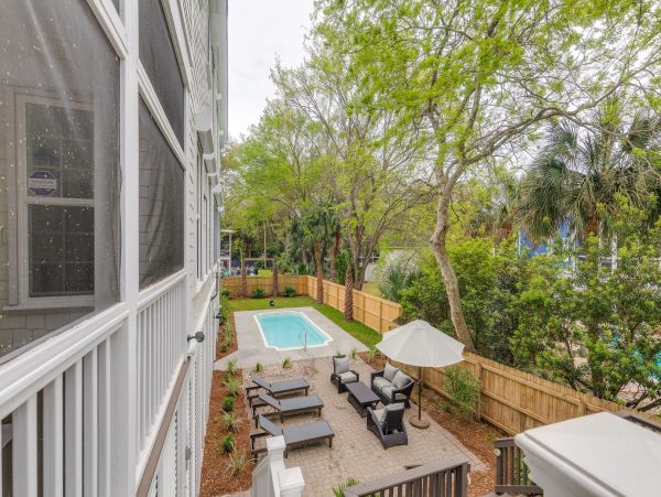 Isle Of Palms Home 1015339