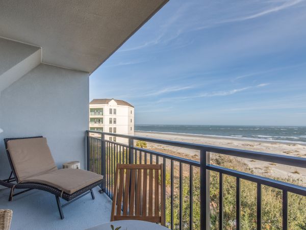 Isle of Palms Beachfront Lovely