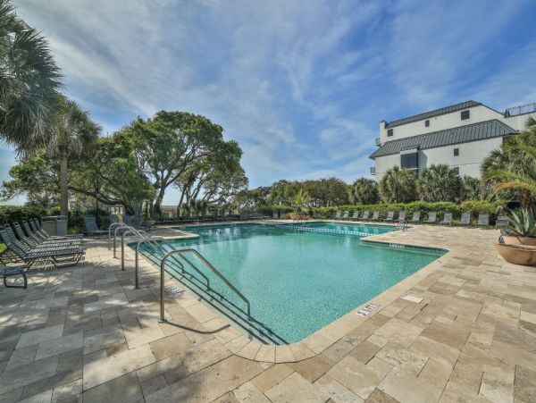 Isle of Palms Beachfront Lovely