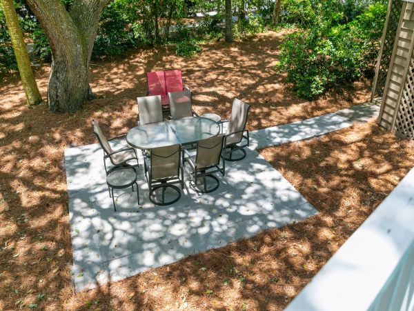 Beautiful Isle Of Palms Vacation Home Walk to Beach w/ Pool