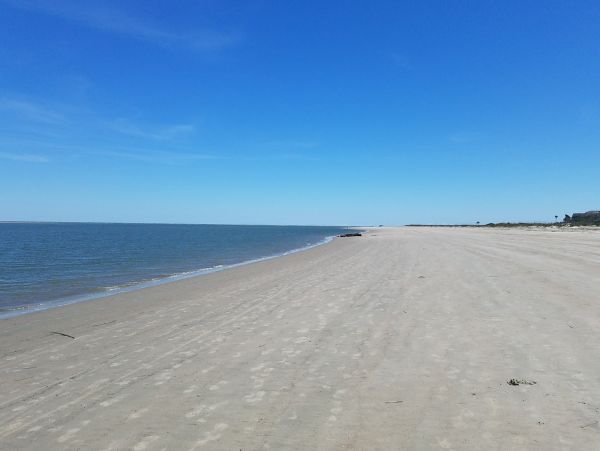 Beautiful Isle Of Palms Vacation Home Walk to Beach w/ Pool