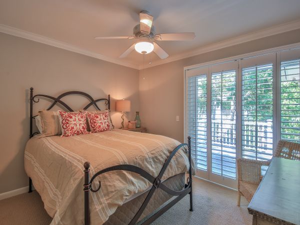 Isle Of Palms Home 1015344